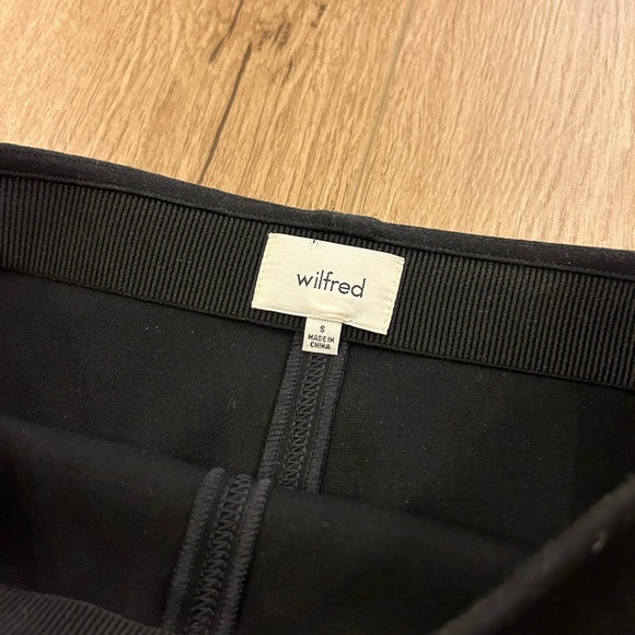 Wilfred Pencil Skirt - Picture 2 of 2